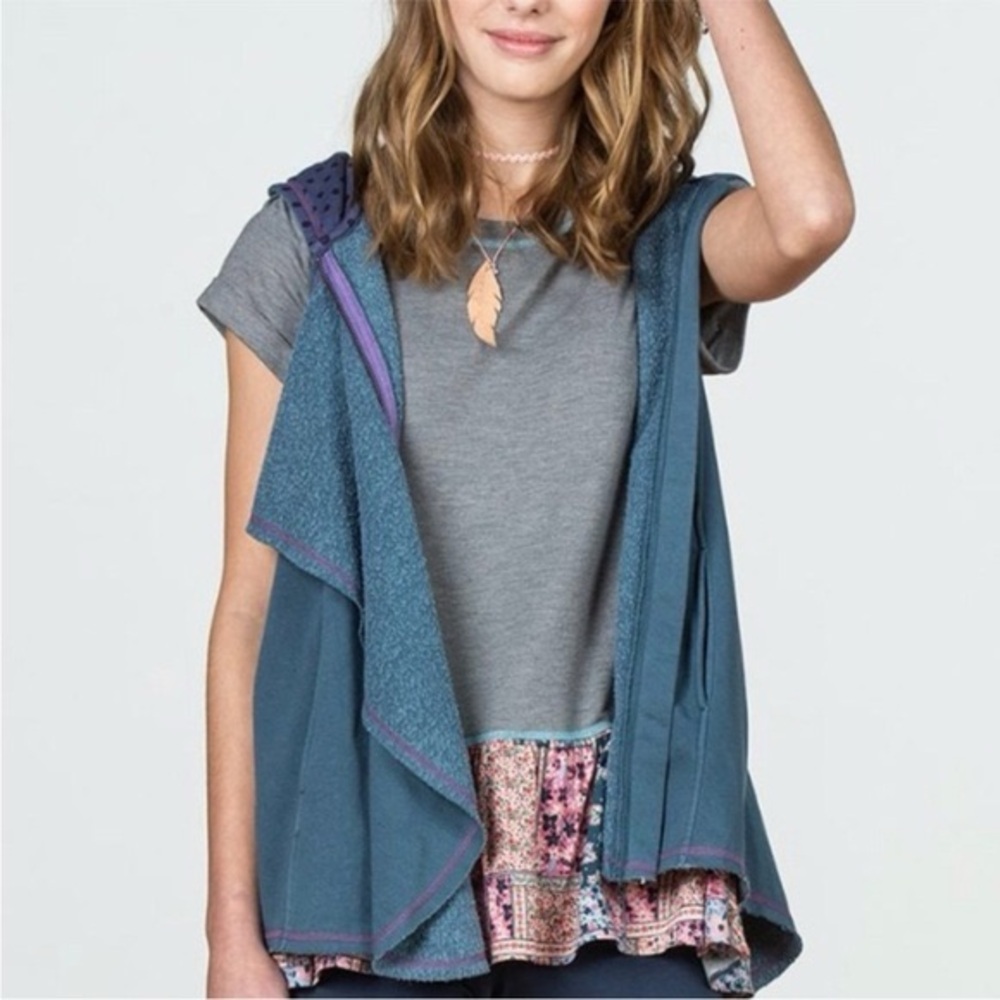 Matilda Jane 435 tween ruffle hooded vest - size 10